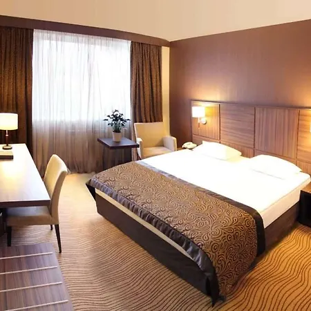 Hotel President