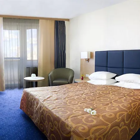 Hotel President 4*